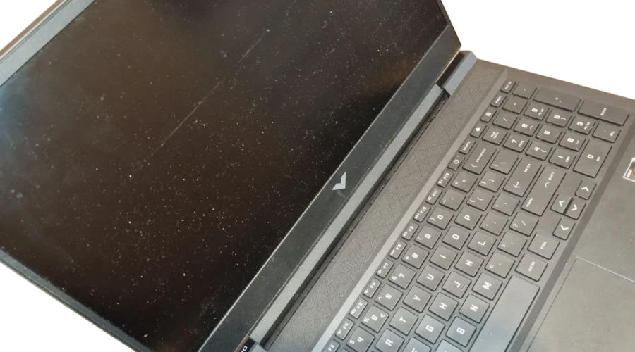 clean_the_laptop _screen_6